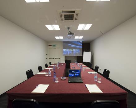 The BW Plus Hotel Monza e Brianza Palace offers modern equipped meeting rooms